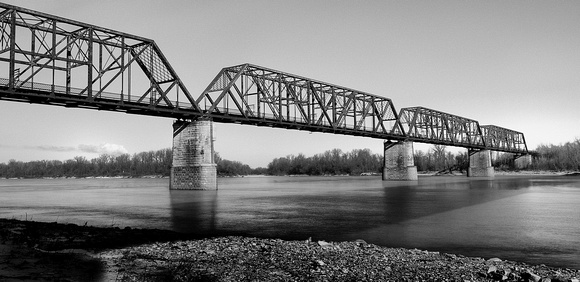 Bellefontaine Rail Bridge (River Crossing)